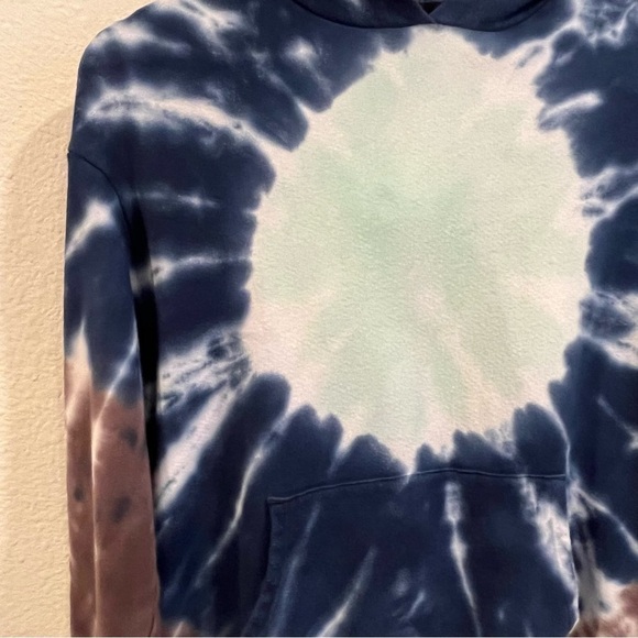 Monrow sunburst tie dye relaxed fit hoodie shades of blue and purple size small - Picture 2 of 8